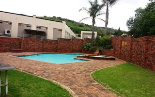 2 Bedroom Townhouse in Bassonia