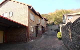 2 Bedroom Townhouse in Gezina