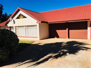 3 Bed House in Flimieda