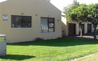 5 Bedroom House in Edgemead