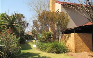 2 Bedroom House in Ruimsig