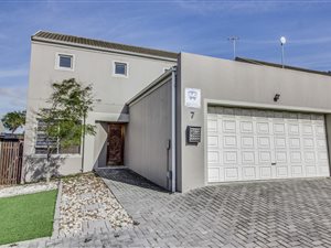 3 Bed House in Vredekloof Heights