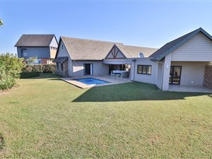 4 Bed House in Cotswold Downs Estate