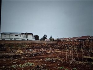 1172 m² Land available in Krugersrus