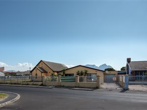 4 Bed House in Vanguard