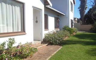 5 Bedroom House in Blue Bend
