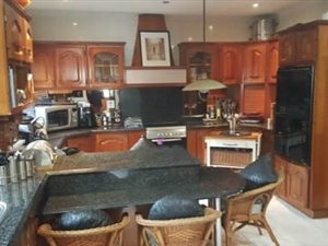 4 Bedroom House in Effingham