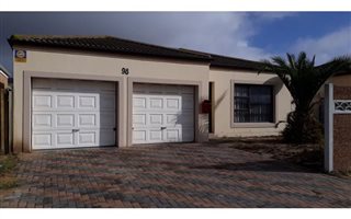 3 Bedroom House in Kraaifontein Central