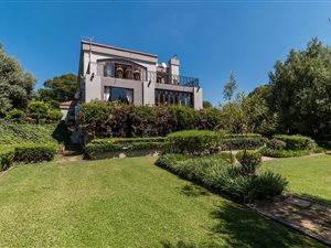1 ha Farm in Mooikloof Equestrian Estate