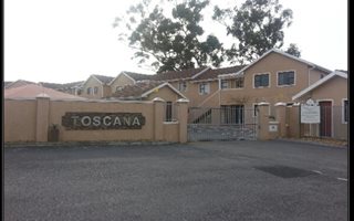 2 Bedroom Apartment in Protea Heights