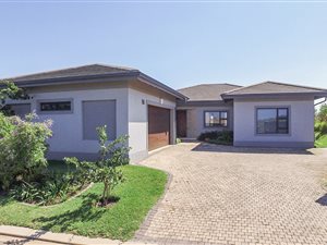 3 Bed House in Palm Lakes Estate