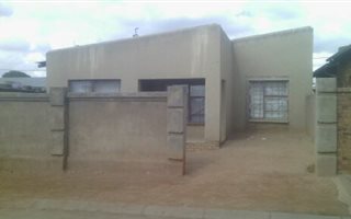 2 Bedroom House in Ivory Park