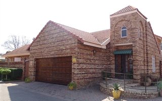 3 Bedroom Townhouse in Heilige Akker