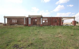 260 ha Farm in Leandra
