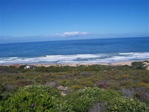 3515 m² Land available in Moquini Coastal Estate