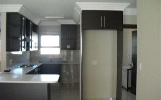 2 Bedroom Apartment in Ravenswood