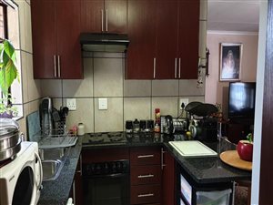 3 Bed Townhouse in Vereeniging Central