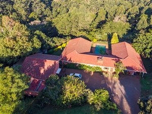 5 Bed House in Crestholme