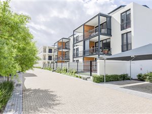 3 Bed House in Paardevlei