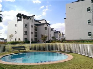 2 Bed Apartment in Dainfern