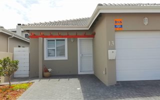2 Bedroom House in Parklands North