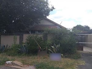 3 Bed House in East Town
