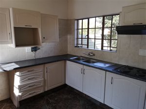 3 Bed Simplex in Modimolle