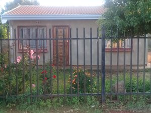 2 Bed House in Soshanguve