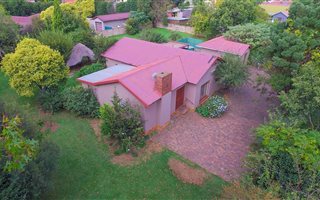 3 Bedroom House in Kanonkop