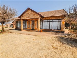 4 Bed House in Houtkop AH
