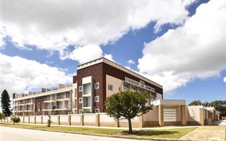 3 Bedroom Apartment in Glendinningvale