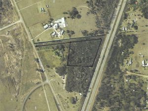 2.1 ha Land available in Colleen Glen