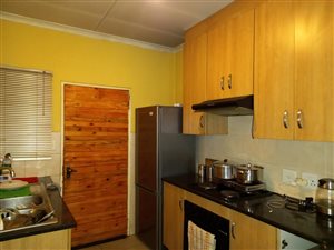 2 Bed Townhouse in Elspark