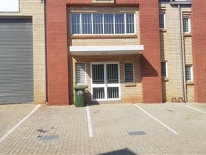 190 m² Industrial space in Sunnyrock