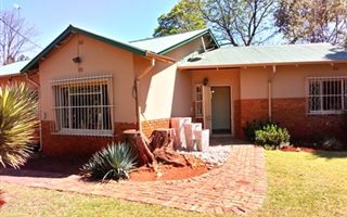 3 Bedroom House in Clubview