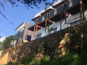 4 Bed House in Quellerina