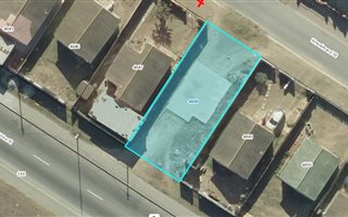 230 m² Land available in Motherwell