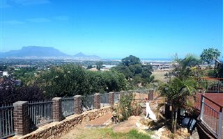 5 Bedroom House in Plattekloof