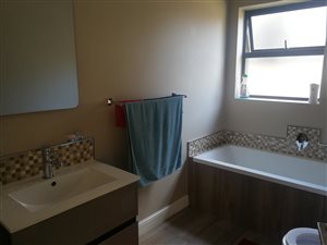 3 Bed House in Eye of Africa