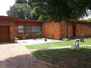 3 Bed House in Dunnottar