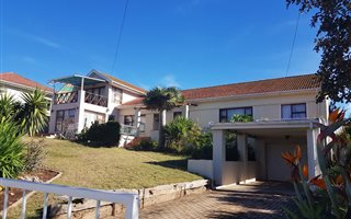 3 Bedroom House in Greenacres