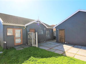 3 Bed House in Summer Greens