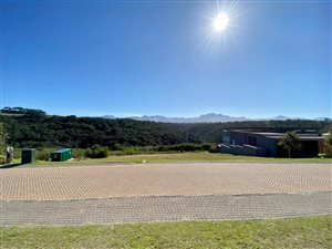 951 m² Land available in Oubaai and surrounds