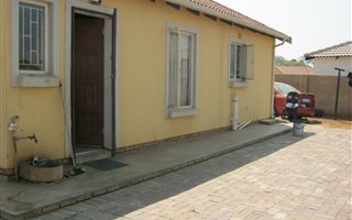 3 Bedroom House in Alveda