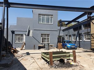 1270 m² Industrial space in City and Suburban