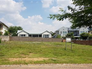 600 m² Land available in Waterfall Country Village