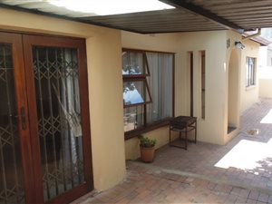 3 Bed House in Newlands