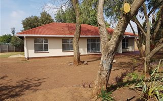 3 Bedroom House in Wierda Park