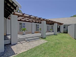 4 Bed Duet in Waterkloof Ridge