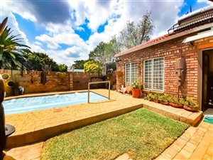 3 Bed Townhouse in Wierda Park